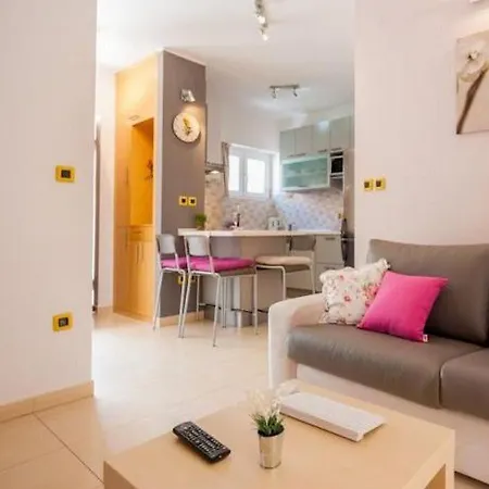 Aldo Center Apartman *