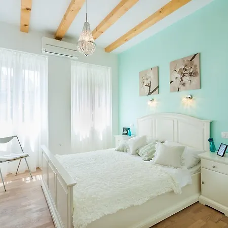 Appartement Aldo Center *