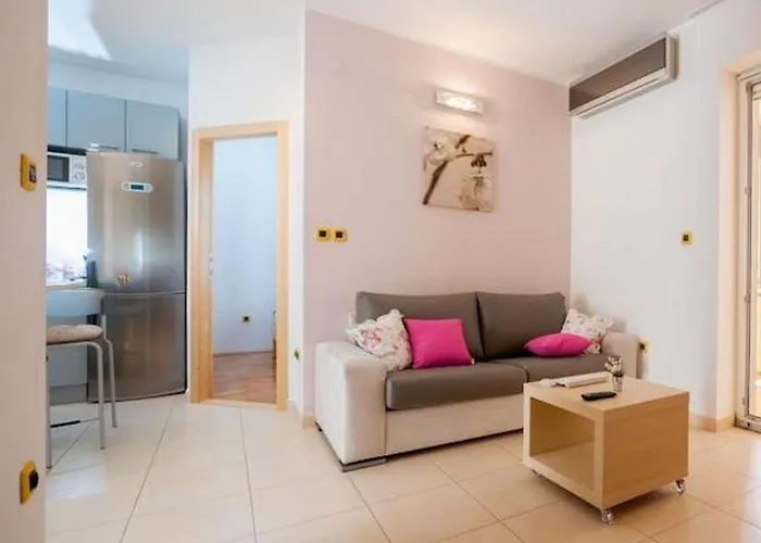 Aldo Center Lejlighed *